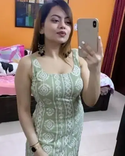 Call Girl in Karahal
